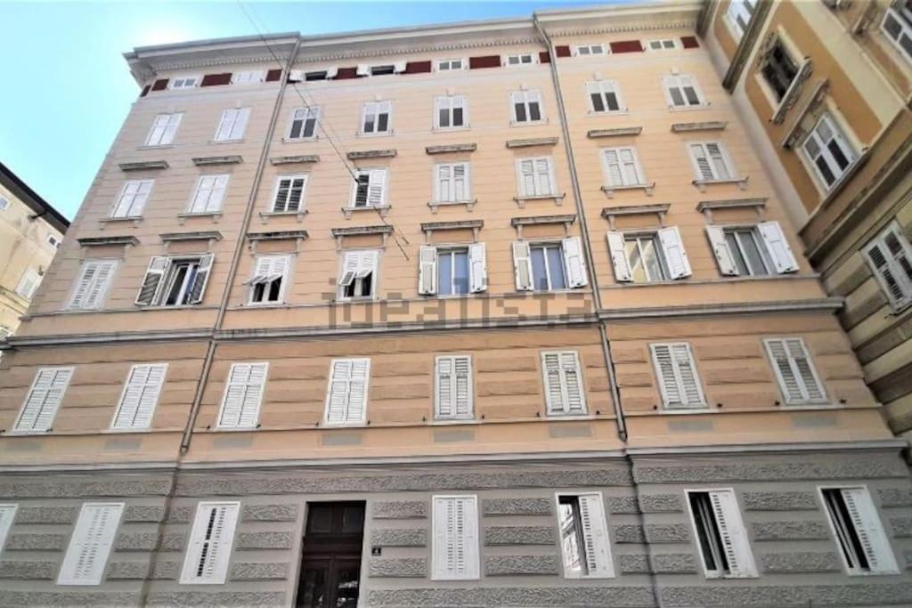 Appartement La Casa Di Lu à Trieste Extérieur photo
